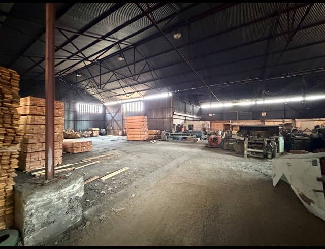 18,317M² FACTORY TO LET IN ROODEKOP